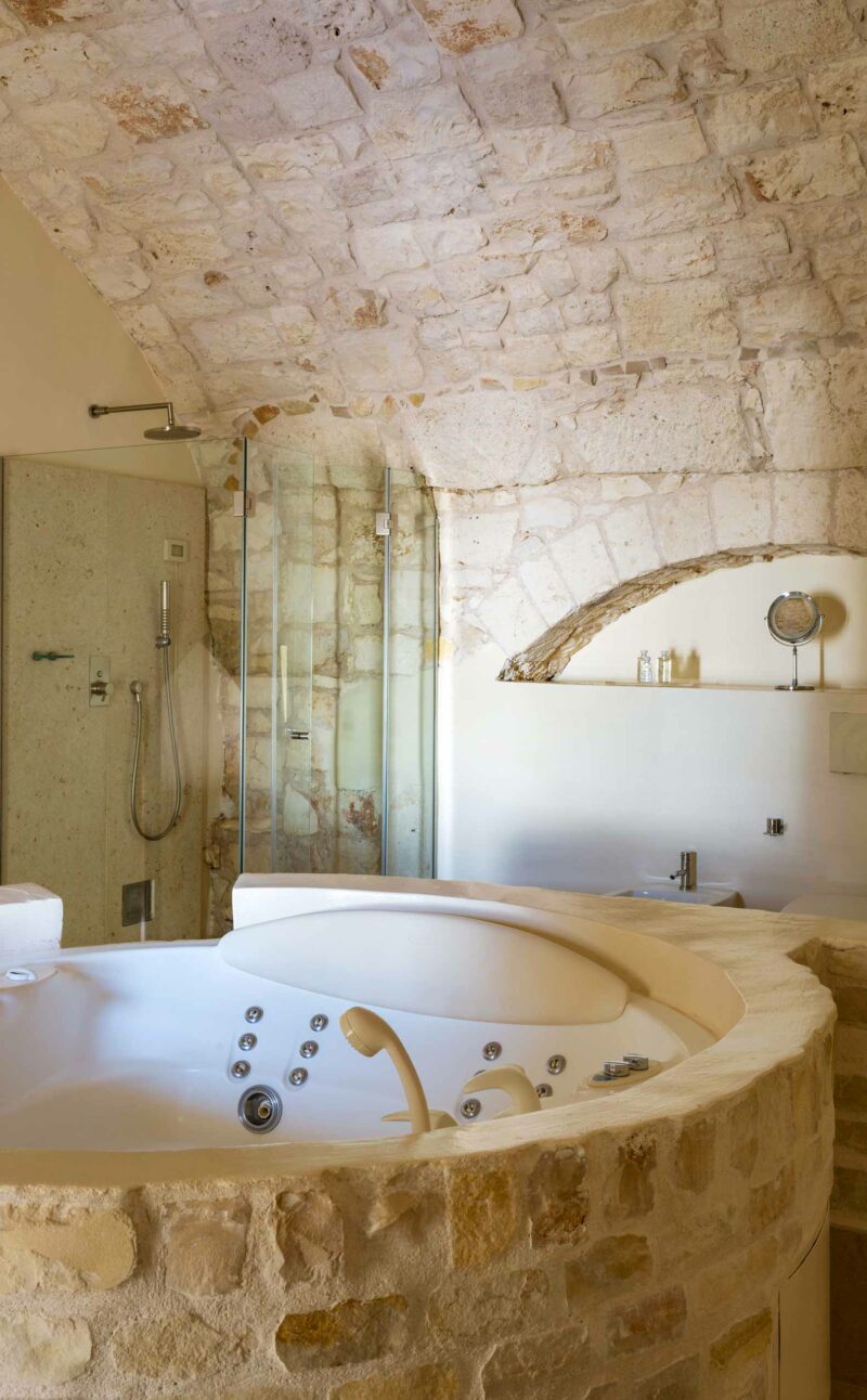 Master Suite Le Volte Jacuzzi Relais Ostuni